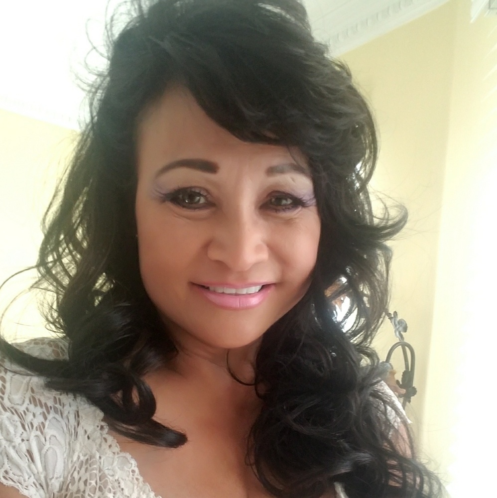 Meet your Posher, Ilona